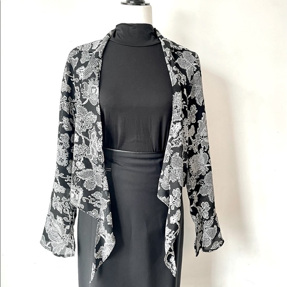 Versatile blouse - Picture 6 of 7